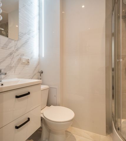 Radom, Os. Xv-Lecia, 11 Listopada - Photo 4