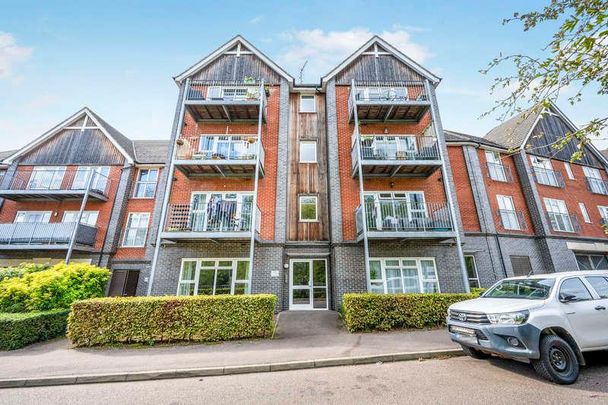 Millward Drive, Fenny Stratford, Milton Keynes, MK2 - Photo 1