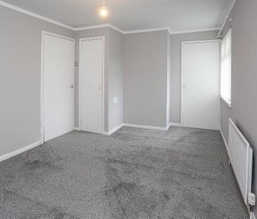 18 Springwell Crescent, Groomsport, BT19 6JZ - Photo 3