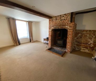 2 bedroom end of terrace house to rent - Photo 1