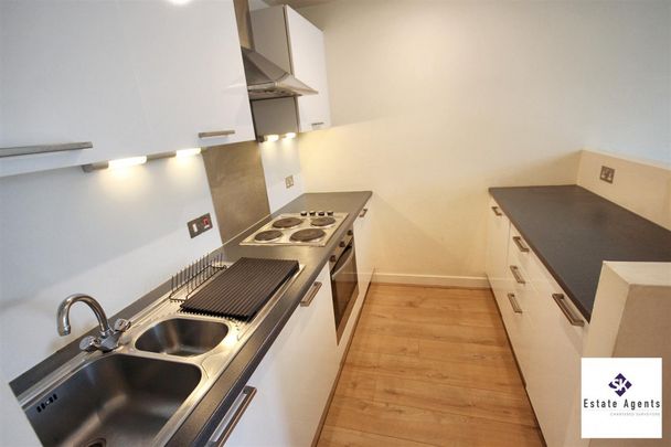 1 Bedroom Flat/Apartment To Let - Photo 1