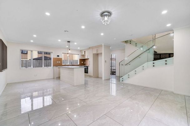 4 Bedroom house - 31B Pah Rd. Papatoetoe - Photo 1