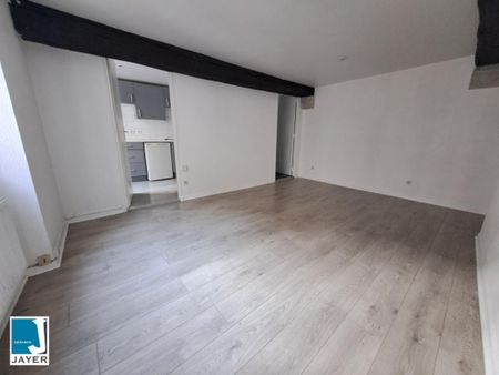 DUPLEX EN COEUR DE VILLE - Photo 2