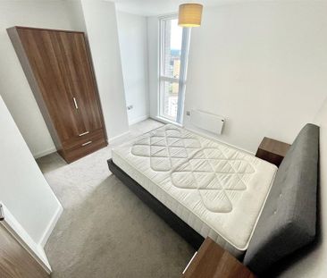 2 bedroom apartment to rent - Photo 3