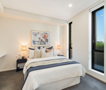 Contemporary One Bedroom Aero Apartment with Outdoor Terrace - Photo 5