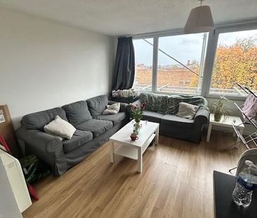 4 bedroom flat to rent - Photo 4