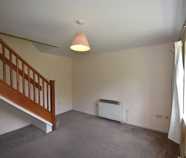 2 bedroom Cluster Home - GRESLEY CLOSE, WELWYN GARDEN CITY - Photo 3