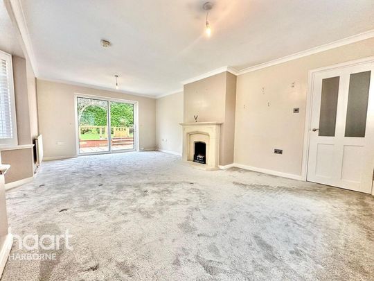 4 bedroom detached house to rent - Photo 1