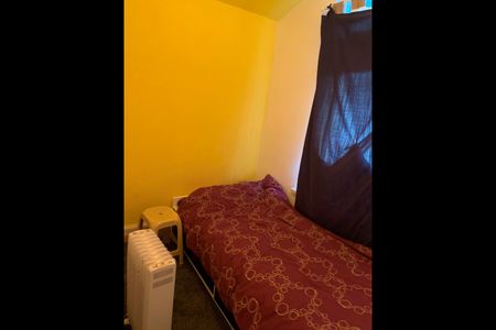 4 Bed Terraced House, Britannia Road, IG1 - Photo 4