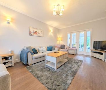 3 bedroom property to rent - Photo 3