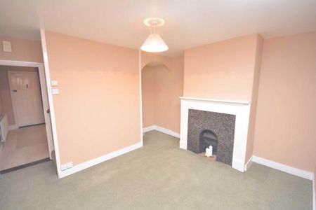 2 bedroom cottage to rent - Photo 2