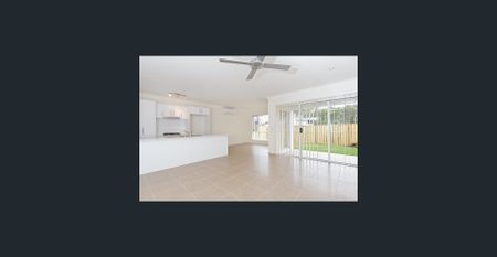 Comfort, style and location in one. - Photo 3