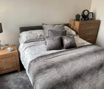 5 bedroom terraced house to rent - Photo 1