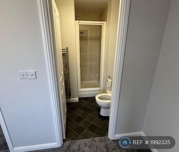 4 bedroom terraced house to rent - Photo 1