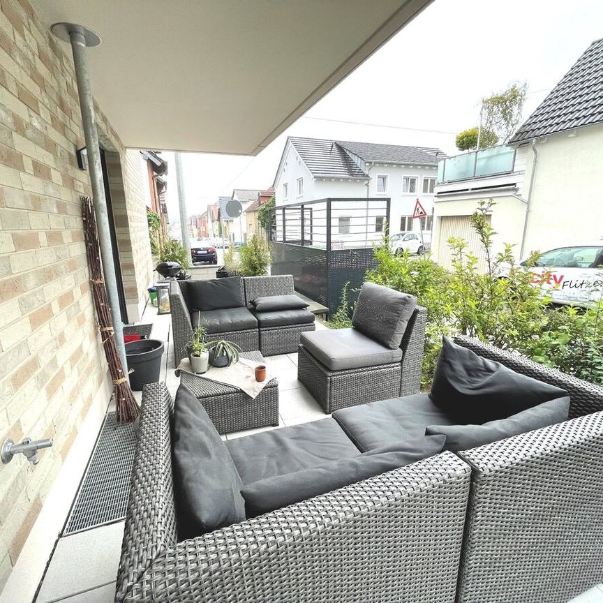 Moderne 2,5 Zimmer Erdgeschosswohnung mit großer Südterrasse in Finthen - Photo 1