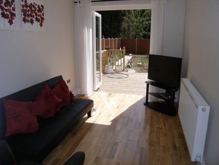 1 bedroom ground floor flat to rent - Photo 2