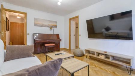3-bedroom apartment for rent in Media Legua, bills included - Photo 4
