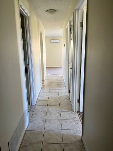 For Lease - 131 Edgehill Drive Unit# N11, Barrie, Ontario - Photo 2