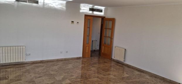 4 room luxury Apartment for rent in Valencia, Spain - Photo 1