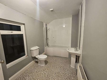 Barnard Avenue, Bishop Auckland, County Durham, DL14 - Photo 2