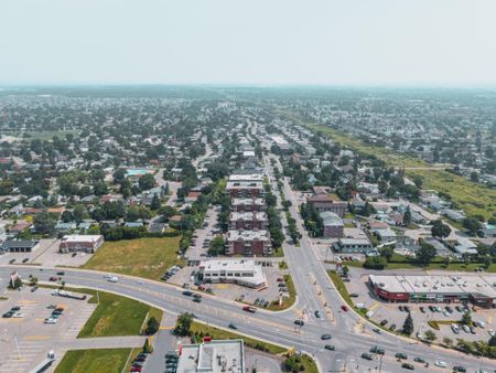 Appartement à louer - Laval (Vimont) (Autres) - Photo 2