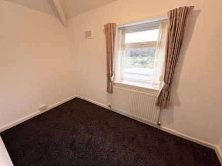 3 bedroom apartment to rent - Photo 3