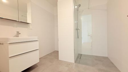 Tolle Wohnung statt Hinterholz, in deckengekühlter Ruhelage ca. 51m2, Stellplatz möglich und erwünscht! - Photo 2