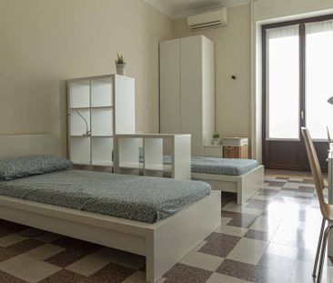 Via degli Imbriani, Milan, Lombardy 20158 - Photo 3