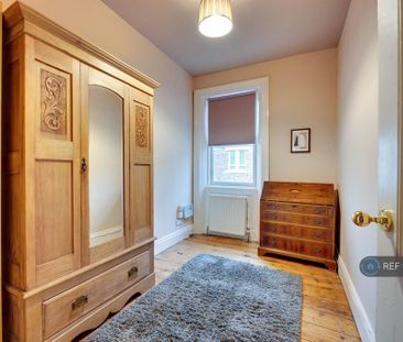 4 bedroom terraced house to rent - Photo 4