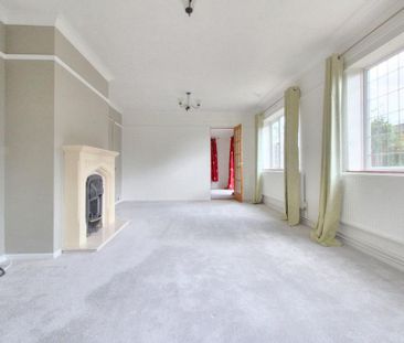 3 bedroom chalet to rent - Photo 2