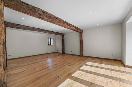 2 bedroom barn conversion to rent - Photo 4