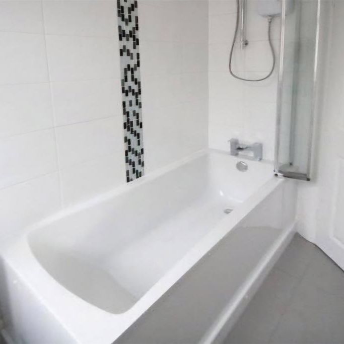 3 bedroom bungalow to rent - Photo 1