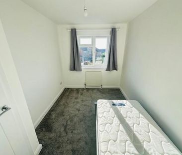 2 bedroom House To Let - Photo 4