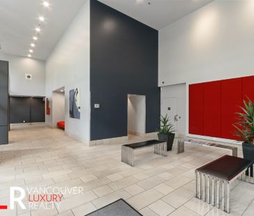 Condo in Downtown Vancouver, BC - Photo 2