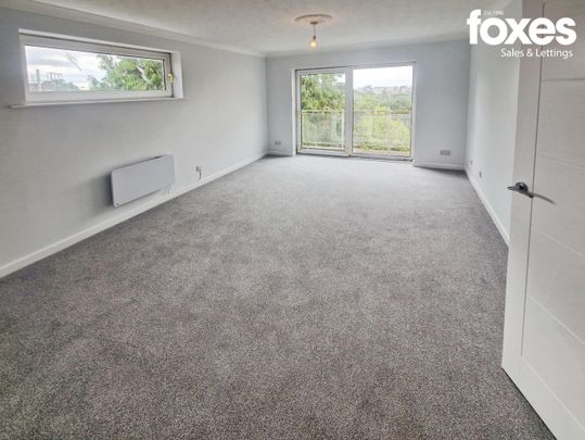 2 bed flat to rent in South View, 24 St. Valerie Road, Bournemouth, Dorset, BH2 6PJ - Photo 1