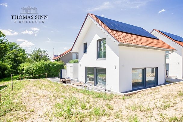 NEUBAU – Einfamilienhaus mit hochwertiger Ausstattung in guter Randlage und bester Energieklasse A+ - Photo 1