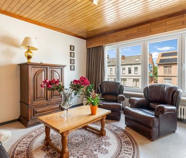 RUIM APPARTEMENT (92M²) MET 2 SLAAPKAMERS EN BIJHORENDE GARAGE IN D... - Photo 2