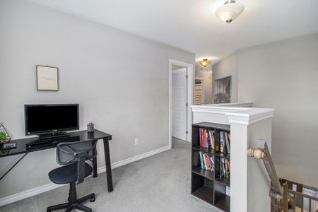 For Lease - 132 Conifer Creek Circle, Kanata, Ontario - Photo 4