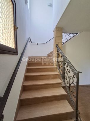 AVIGNON , Maison type 6 de 152 m² avec jardin, - Photo 1