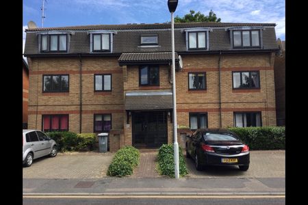 1 Bed Flat, Magpie Close, E7 - Photo 3