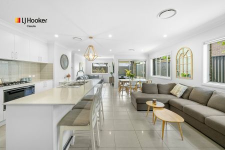 Modern Family Home - Photo 4