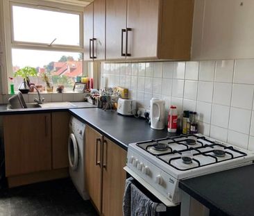 Room in a Shared Flat, West Court, BN3 - Photo 1