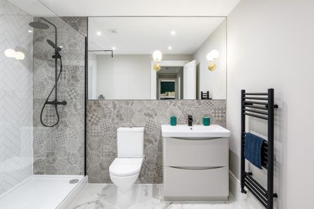 3 bedroom apartment to rent - Photo 5