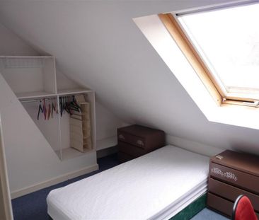 4 bedroom private hall to rent - Photo 2