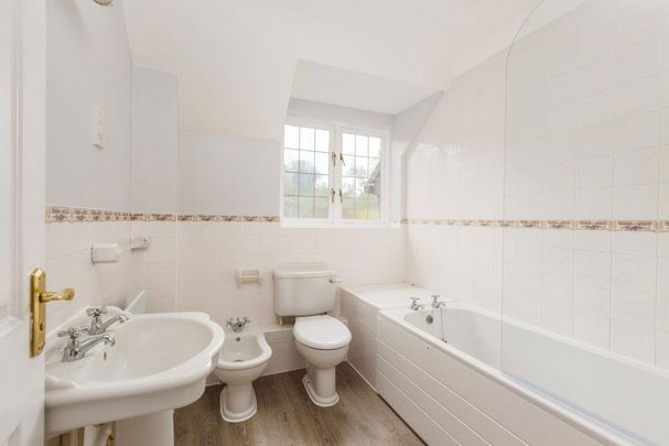 5 bedroom detached house to rent - Photo 1