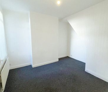 2 Bedroom Terraced - Photo 5