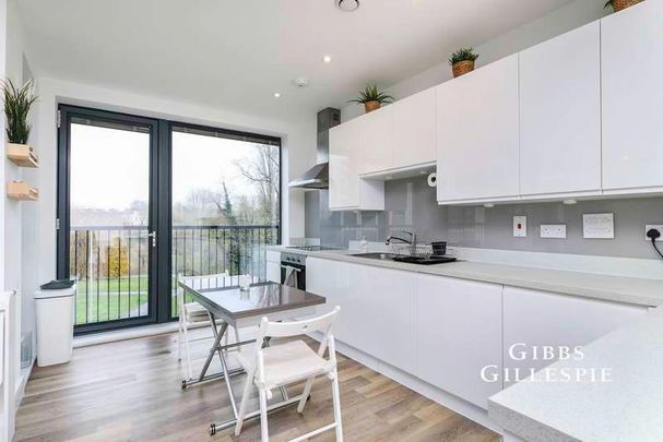 Tangmere Crescent, Uxbridge, UB10 - Photo 1