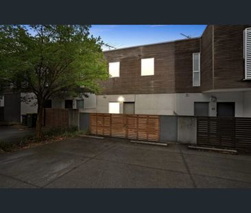 43 Waxflower Crescent, Bundoora, Vic 3083 - Photo 3