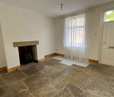 3 bedroom terraced house to rent - Photo 4