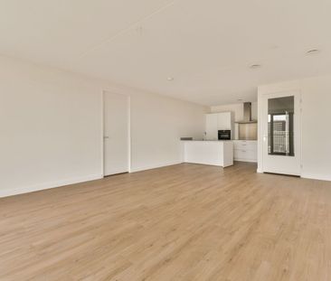 Appartement te huur: Hellingbaan 354 1033 DB Amsterdam - foto 1